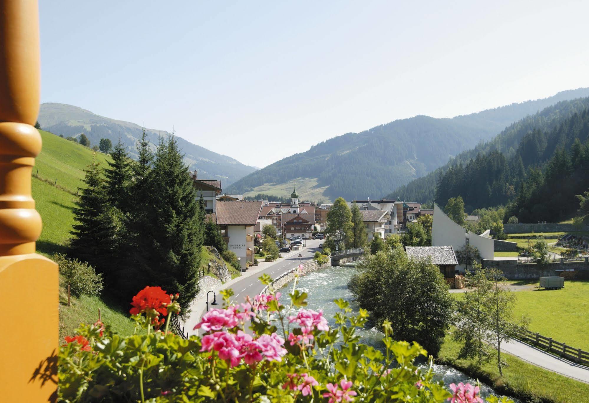 Alpenherz Hotel Garni Gerlos Exterior foto